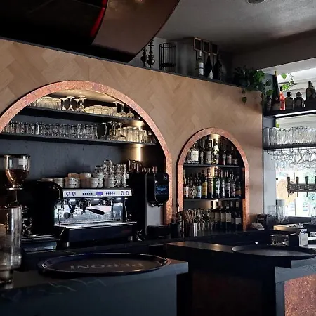 Montagna Delmondo Отель Валкенбург