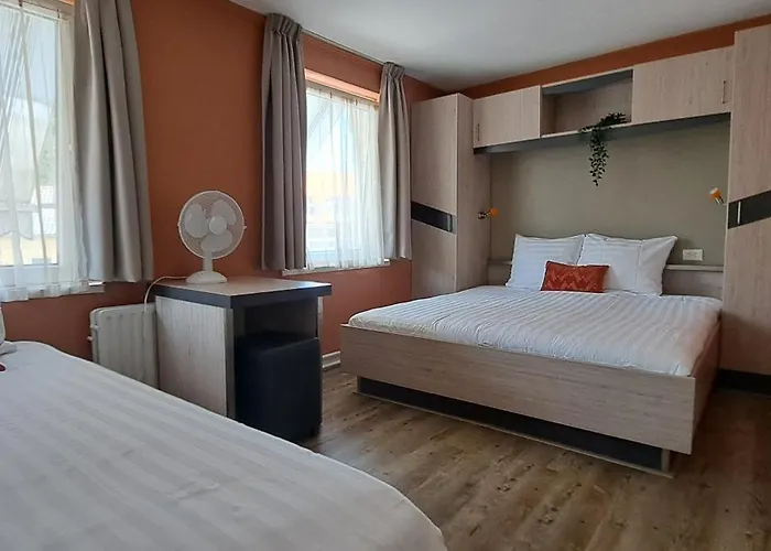 Montagna Delmondo Валкенбург