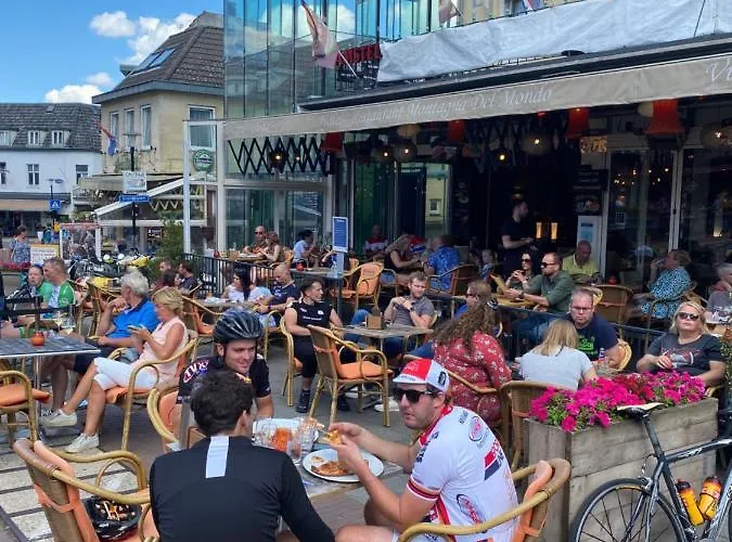 Ξενοδοχείο Montagna Delmondo Valkenburg (South Holland)