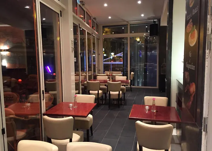 Montagna Delmondo 3* Valkenburg (South Holland)